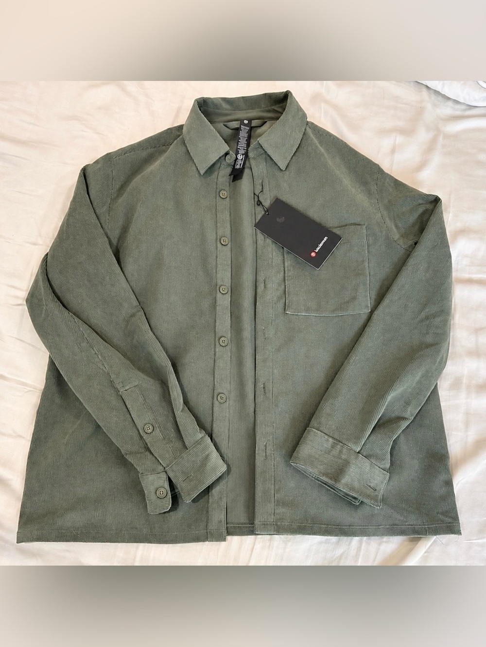 NWT LULULEMON Men’s Corduroy Relaxed-Fit Long-Sleeve Button-Up Shirt Size Small